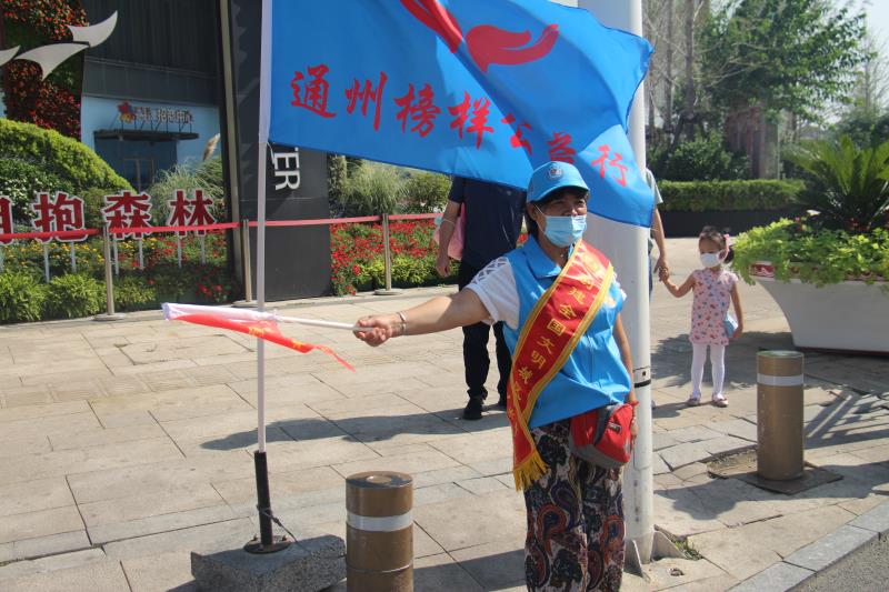 <strong>舔屄在线播放</strong>